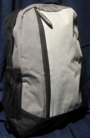 MOCHILA PULL AND BEAR GRIS